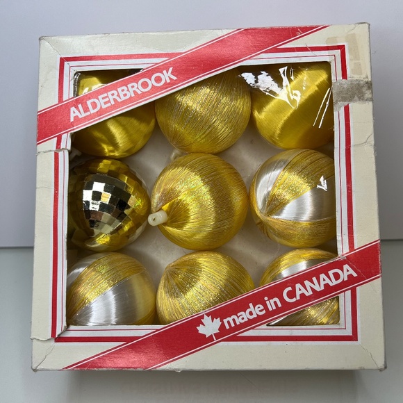 Vintage Alderbrook GOLD Satin Sheen Ball 9 Unbreakable Christmas Tree Ornaments - Picture 1 of 9